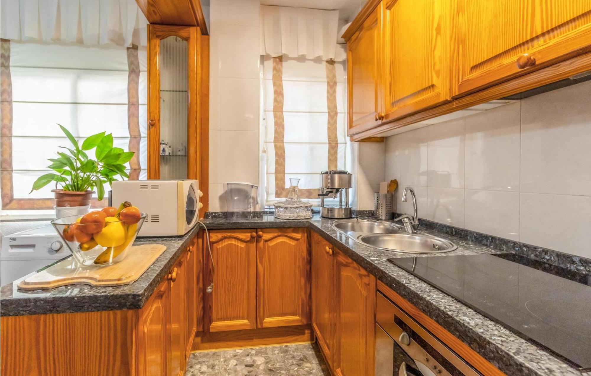 Stunning Home In Mlaga With 2 Bedrooms And Wifi Málaga Eksteriør billede