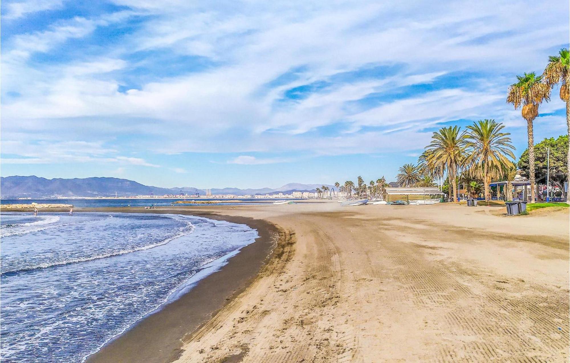 Stunning Home In Mlaga With 2 Bedrooms And Wifi Málaga Eksteriør billede